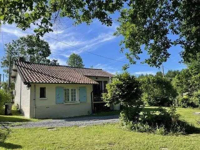 Photo Maison à Saint-Bazile au prix de 77 000€