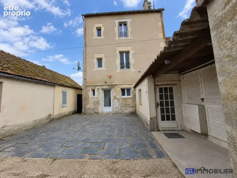 Photo Maison à Rouvres au prix de 126 000€