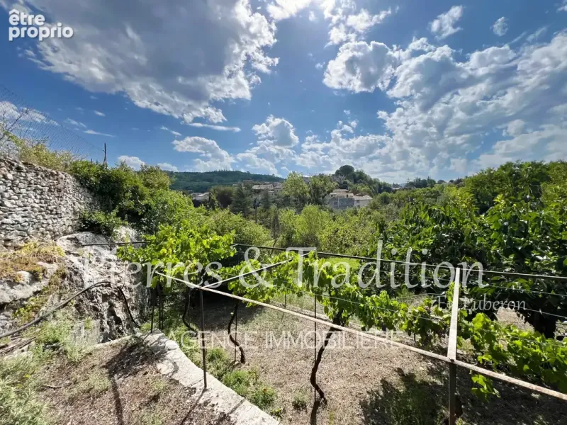 Photo Terrain à Cereste au prix de 34 000€