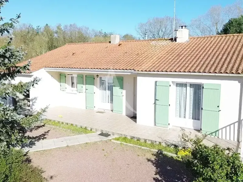 Photo Maison à Saint-Paul-Mont-Penit au prix de 212 000€