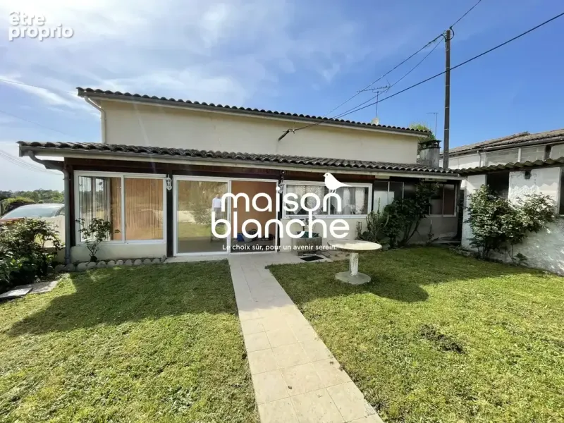 Photo Maison à Saint-Martin-De-Coux au prix de 137 000€