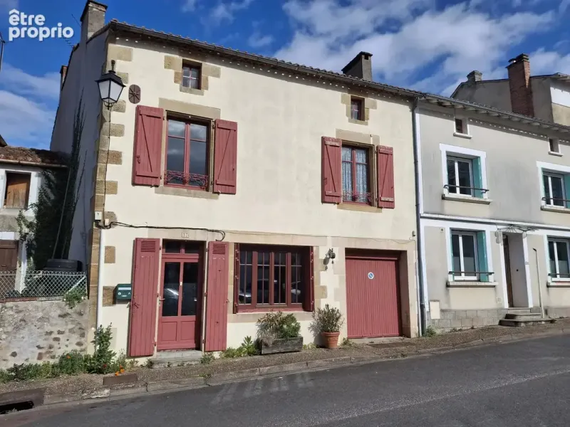 Photo Maison à Availles-Limouzine au prix de 77 000€