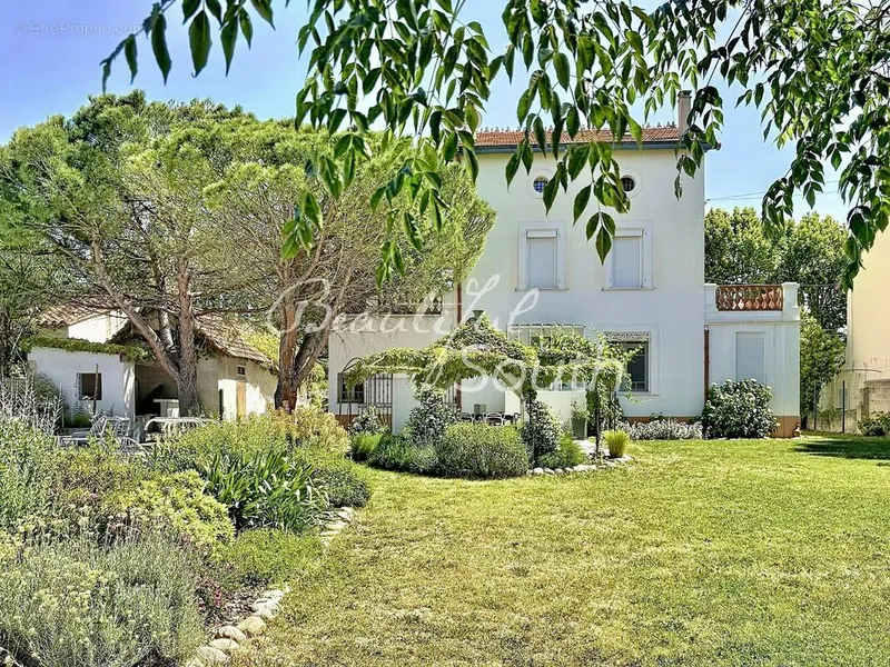 Photo Maison à Prades au prix de 449 000€