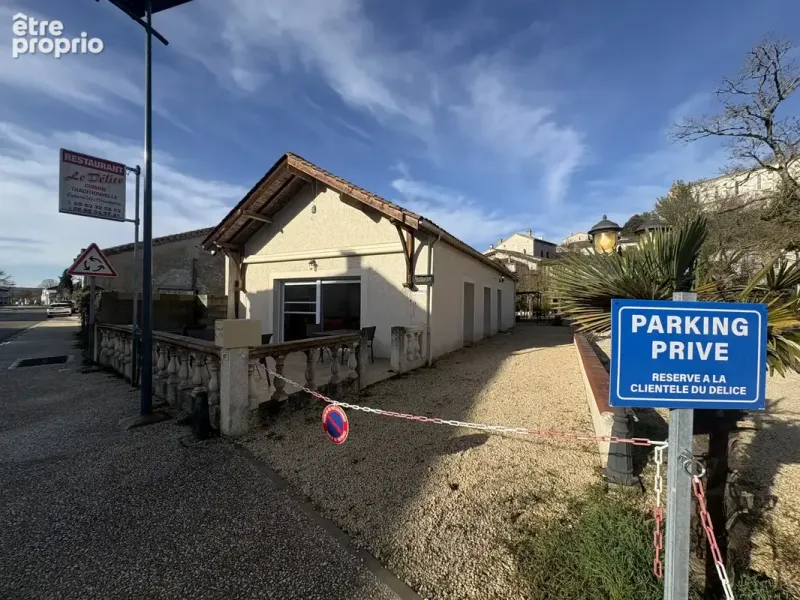 Photo Commerce à Montaigu-De-Quercy au prix de 370 000€