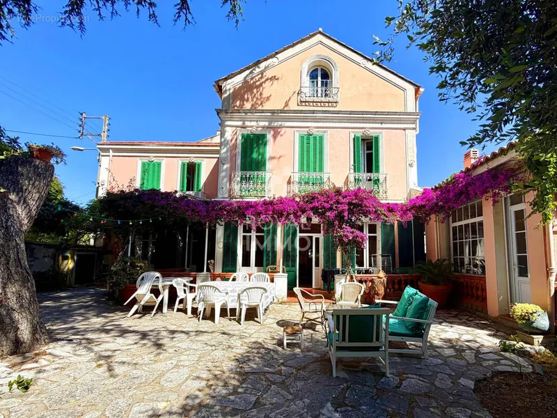 Photo Maison à Toulon au prix de 1 390 000€