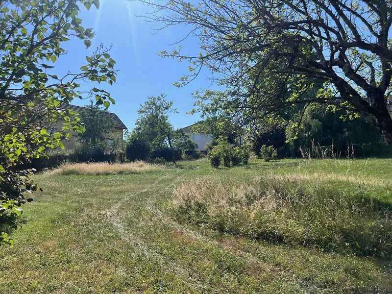 Photo Terrain à Serre-Les-Sapins au prix de 149 500€