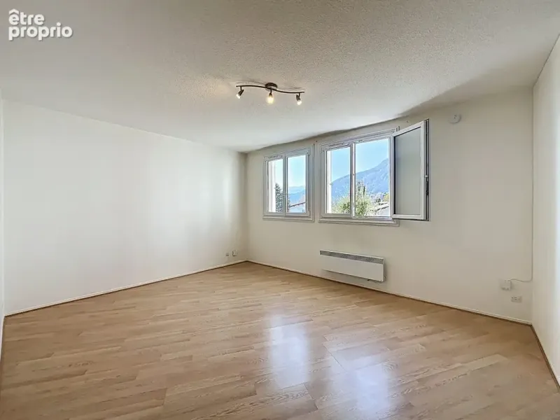 Photo Appartement à Meylan au prix de 124 000€