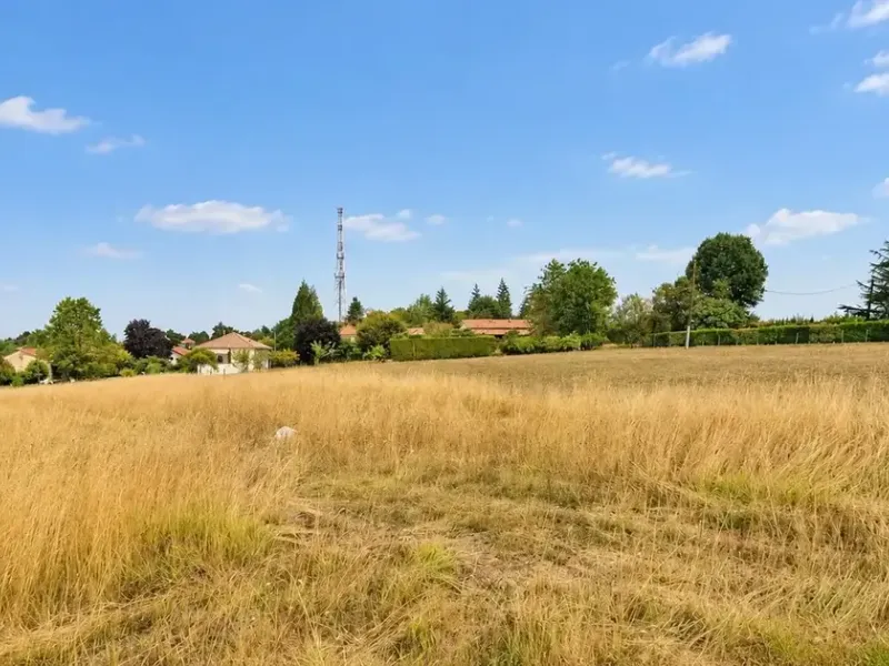 Photo Terrain à Riberac au prix de 23 800€