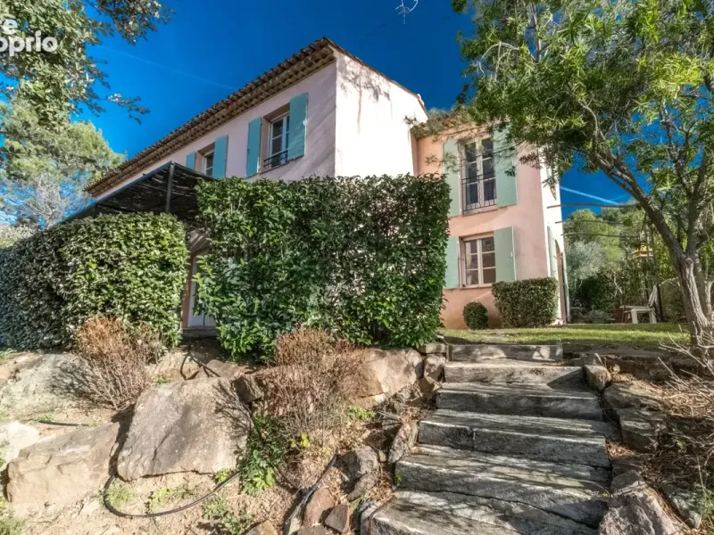 Photo Maison à La Motte au prix de 499 000€