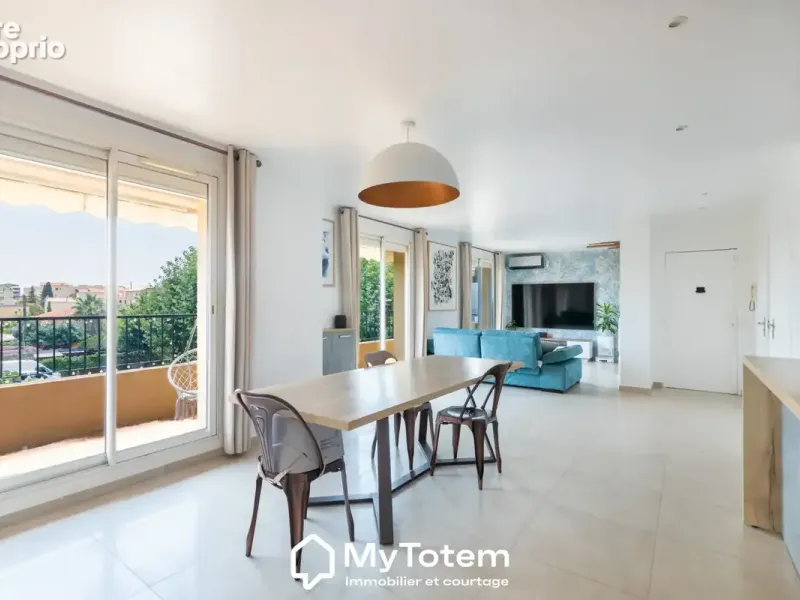 Photo Appartement à Saint-Laurent-Du-Var au prix de 320 000€