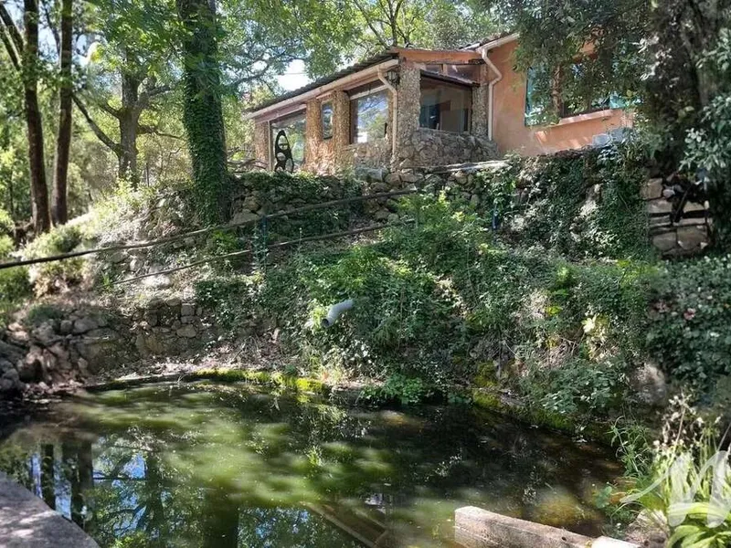 Photo Maison à Barjols au prix de 278 000€