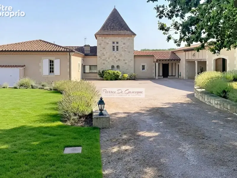 Photo Maison à Auch au prix de 895 000€