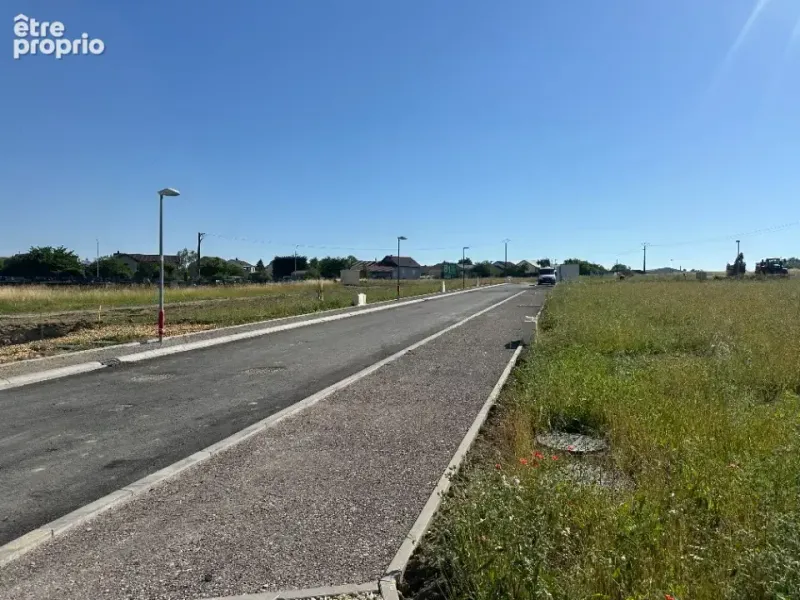 Photo Terrain à Thionville au prix de 145 000€