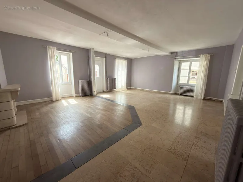 Photo Appartement à Chatillon-Sur-Loire au prix de 133 000€