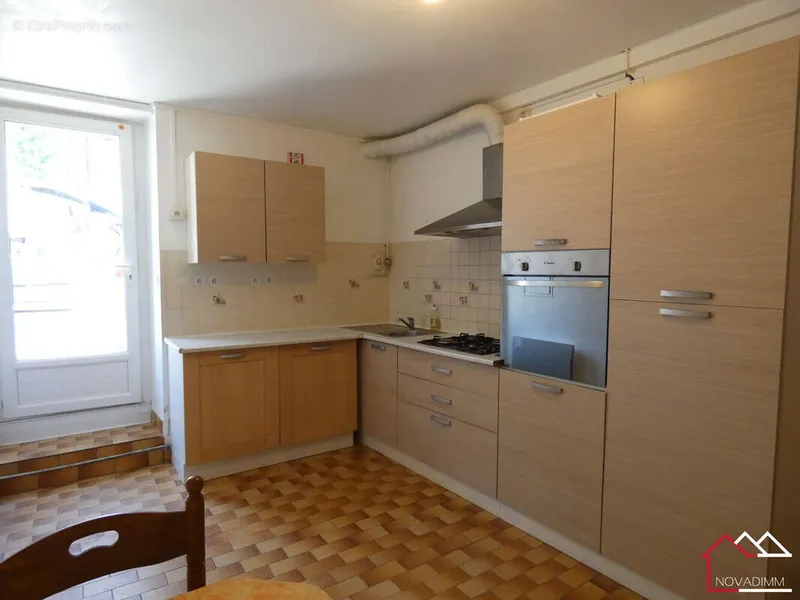 Photo Maison à Saint-Privat-Des-Pres au prix de 71 500€