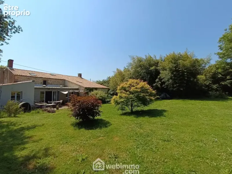 Photo Maison à Les Clouzeaux au prix de 420 000€