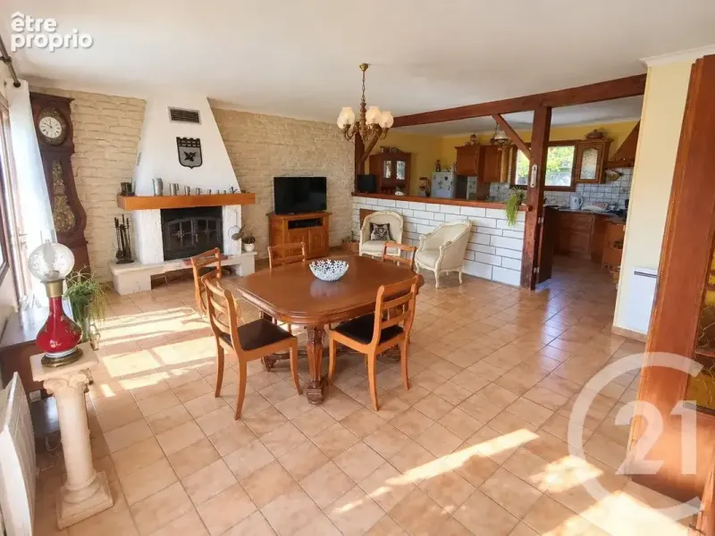 Photo Maison à Semussac au prix de 236 320€