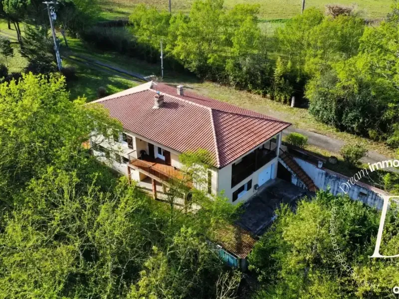 Photo Maison à Vic-Fezensac au prix de 199 900€