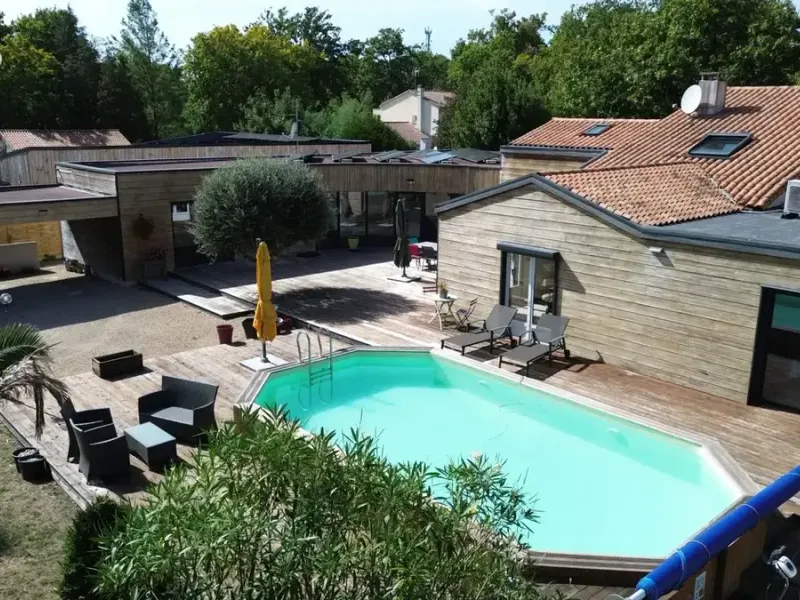Photo Maison à Etaules au prix de 606 000€