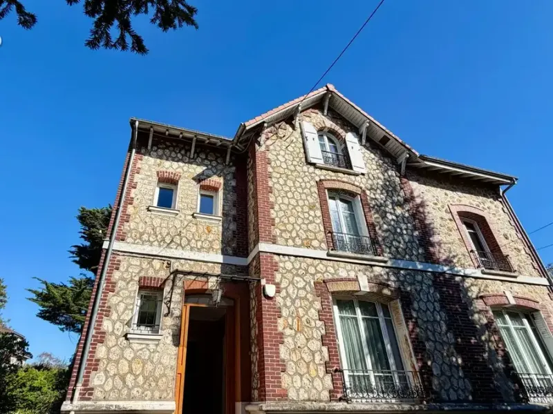 Photo Maison à Deuil-La-Barre au prix de 852 800€