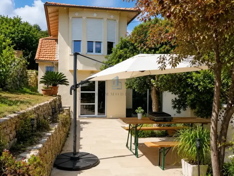Photo Maison à Menton au prix de 715 000€