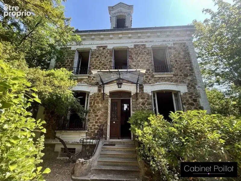 Photo Maison à Le Perreux-Sur-Marne au prix de 1 092 000€