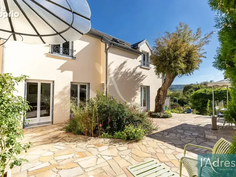 Photo Maison à Bures-Sur-Yvette au prix de 699 000€