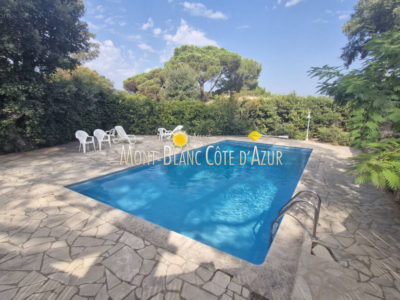 Photo Maison à Sainte-Maxime au prix de 455 000€