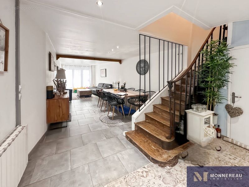 Photo Maison à Barbezieux-Saint-Hilaire au prix de 130 000€