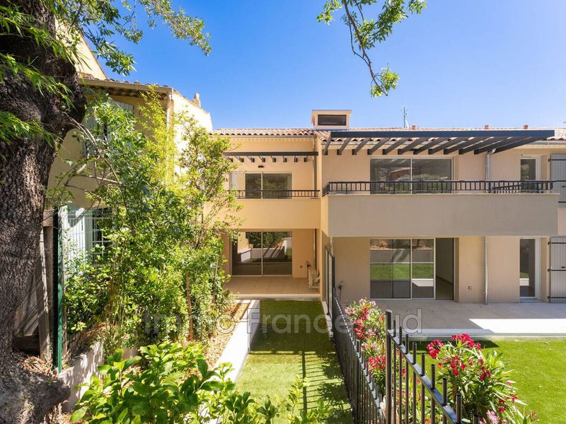 Photo Appartement à La Garde-Freinet au prix de 215 000€