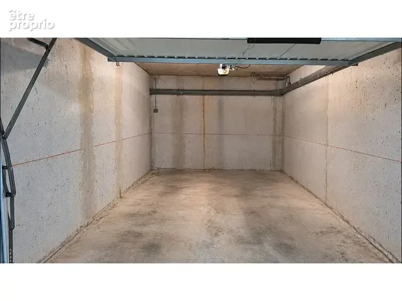 Photo Parking à La Valette-Du-Var au prix de 29 000€