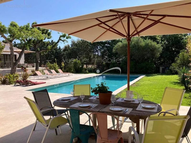 Photo Maison à Grimaud au prix de 2 625 000€