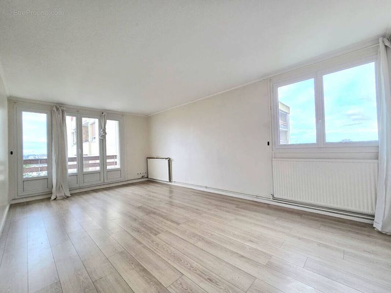 Photo Appartement à Pontoise au prix de 179 000€