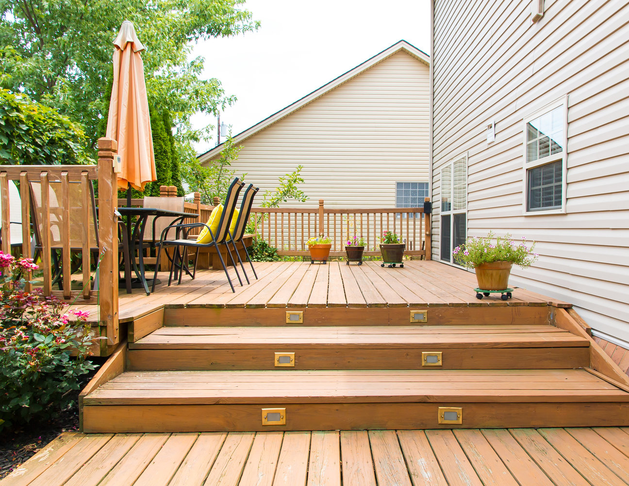 Comment et pourquoi construire une terrasse en bois ? 