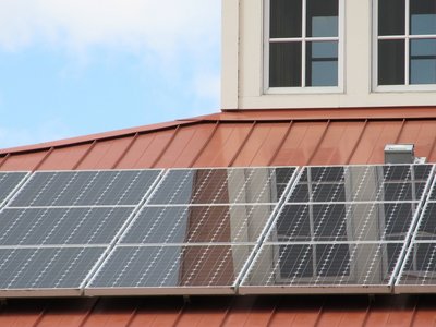 des panneaux solaires pour la réglementation thermique