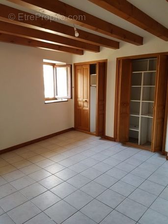 Appartement à THOIRY