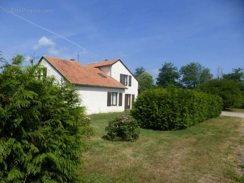 Maison à MONTCABRIER