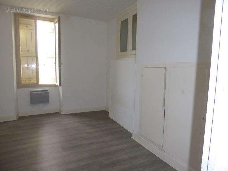 Appartement à PUY-L&#039;EVEQUE