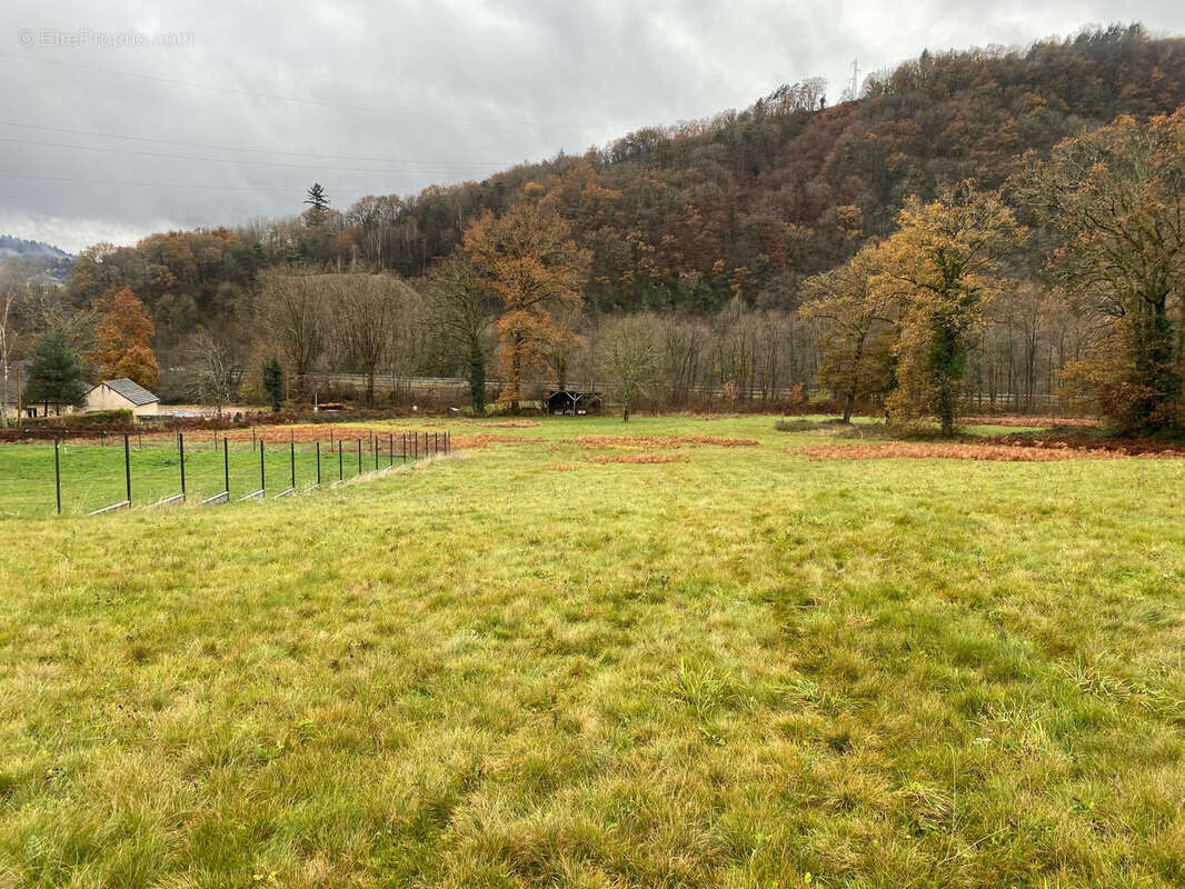 Terrain à AUBAZINES