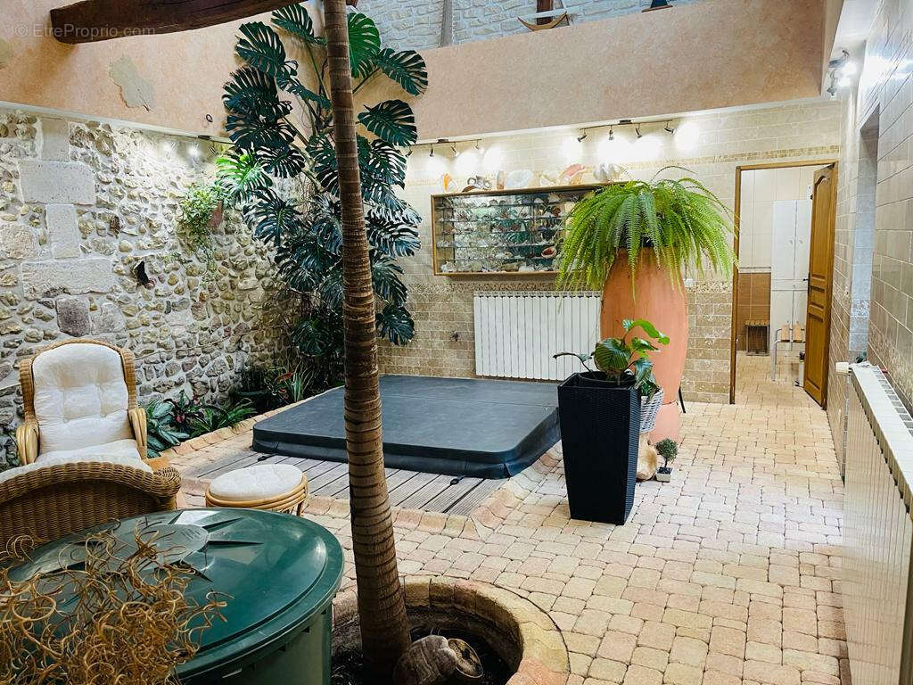 Maison à PONT-SAINTE-MAXENCE