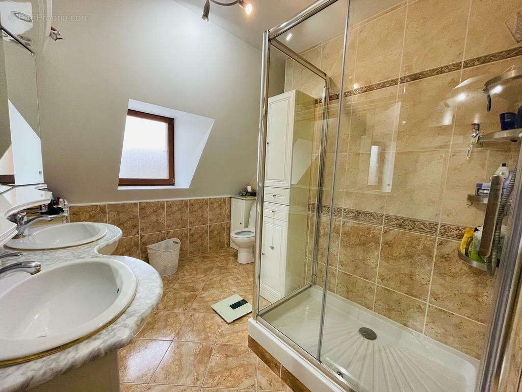 Maison à PONT-SAINTE-MAXENCE