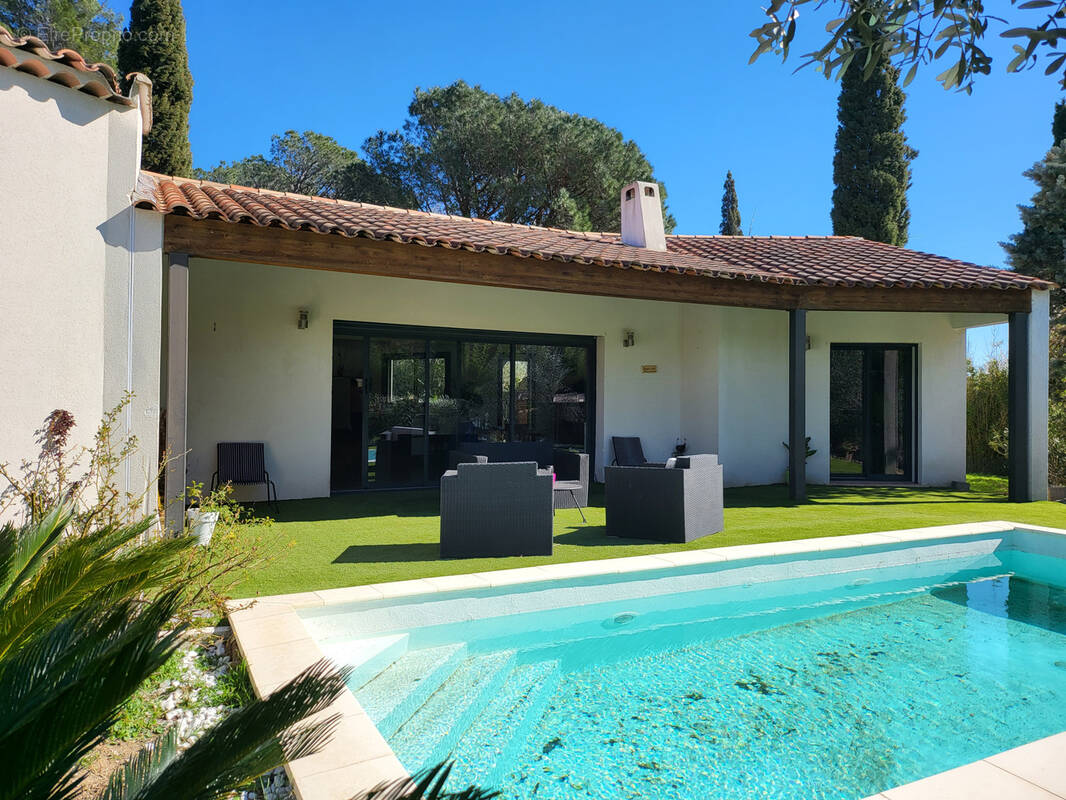 Maison à PLAN-DE-LA-TOUR