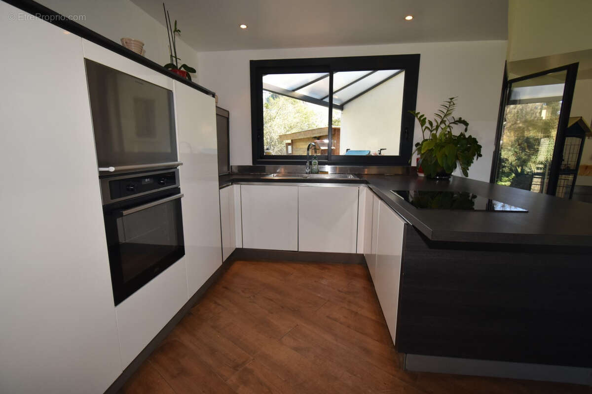 Maison à PLAN-DE-LA-TOUR