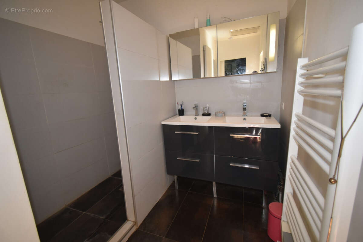 Maison à PLAN-DE-LA-TOUR