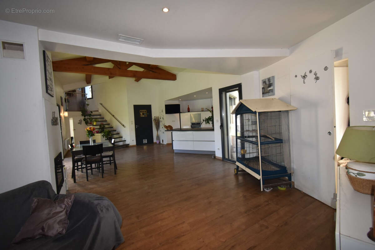 Maison à PLAN-DE-LA-TOUR