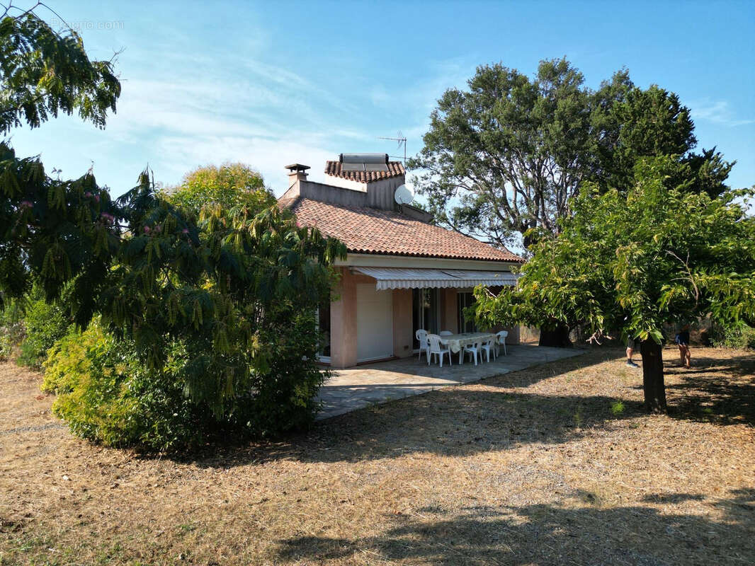 Maison à LINGUIZZETTA