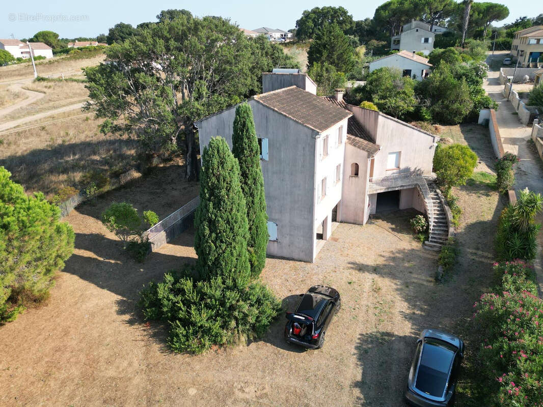 Maison à LINGUIZZETTA