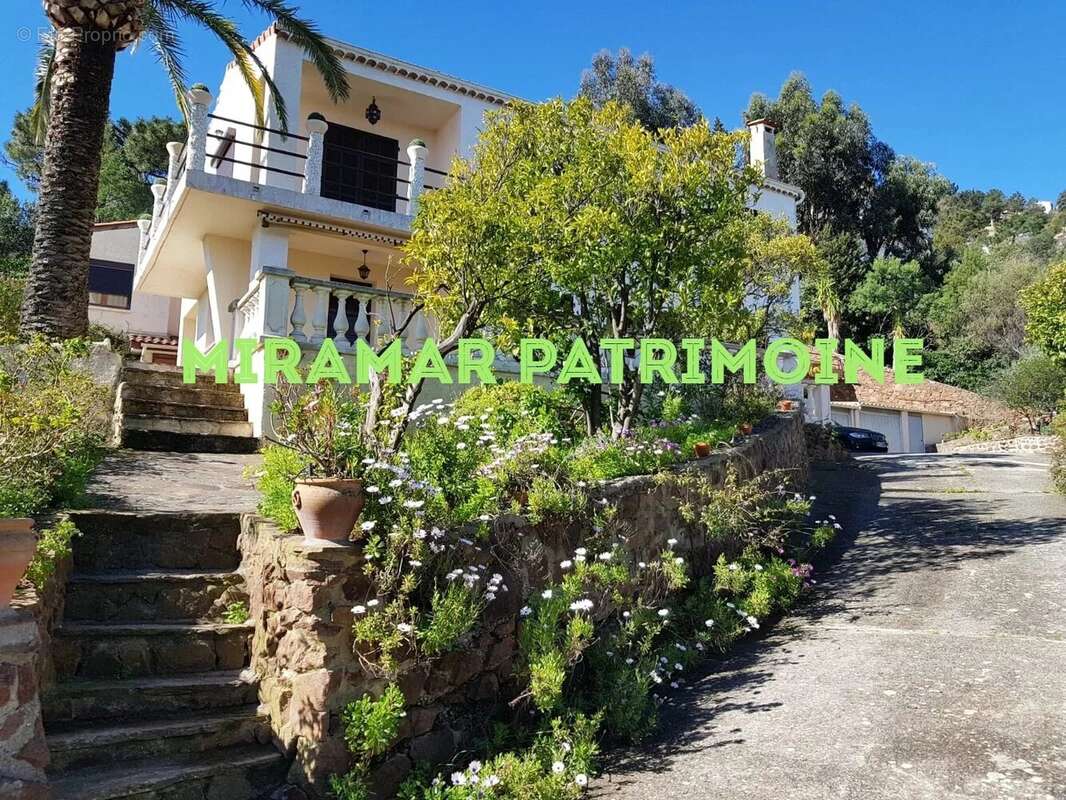 Maison à SAINT-RAPHAEL