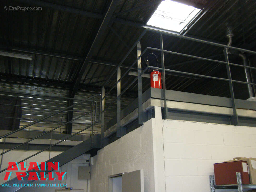 Commerce à CLOYES-SUR-LE-LOIR