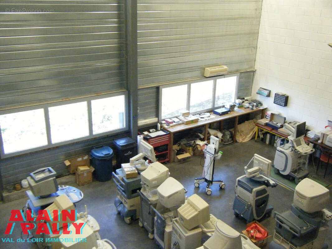 Commerce à CLOYES-SUR-LE-LOIR